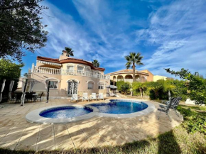 Villa Calma, Quesada